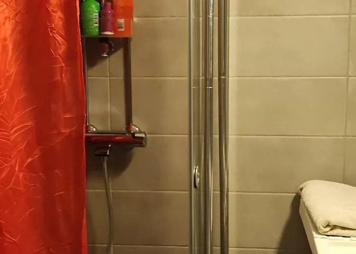 Kerrostalomajoitus *